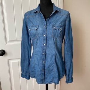 Forever 21 long sleeve denim button down